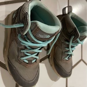 Kids north face hiking boots